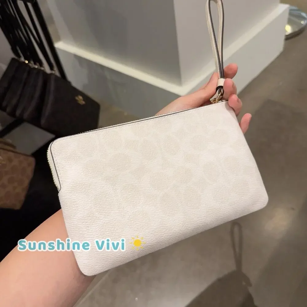 NWT Coach Large Corner Zip Wristlet In Signature Canvas cz277 white/chalk